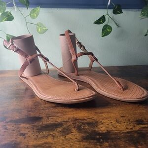 Circus Brown Tan Sandals Womens Size 9 Casual Summer Flat Shoes T-Strap